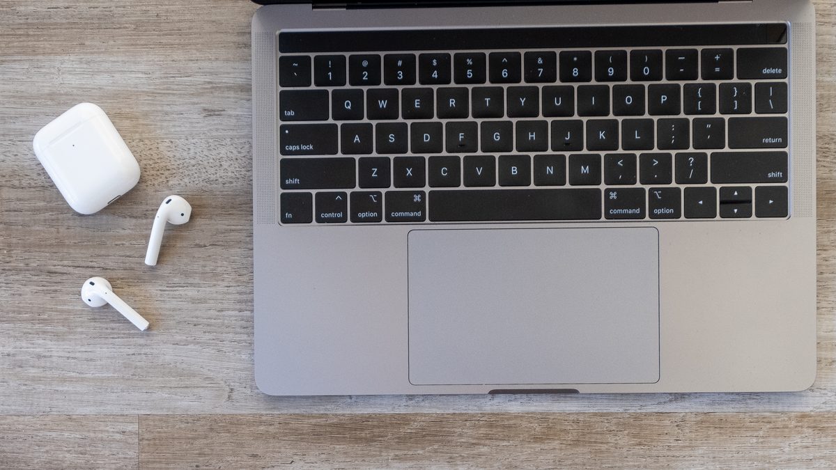 how to connect airpods to laptop