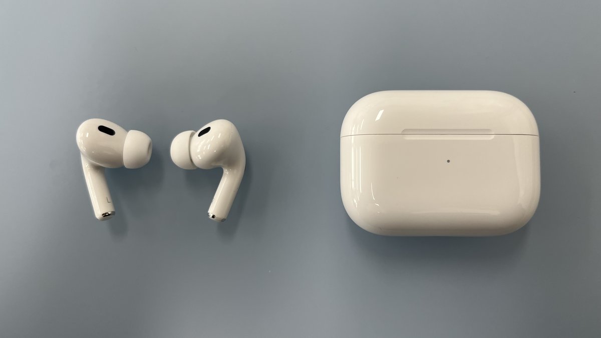 airpods case not charging