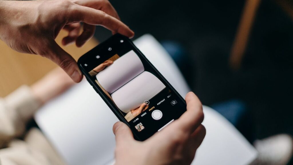 how to scan a document with iphone