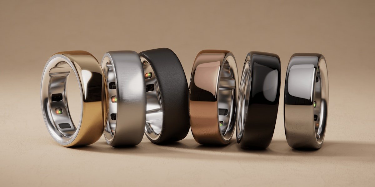 whoop vs oura ring