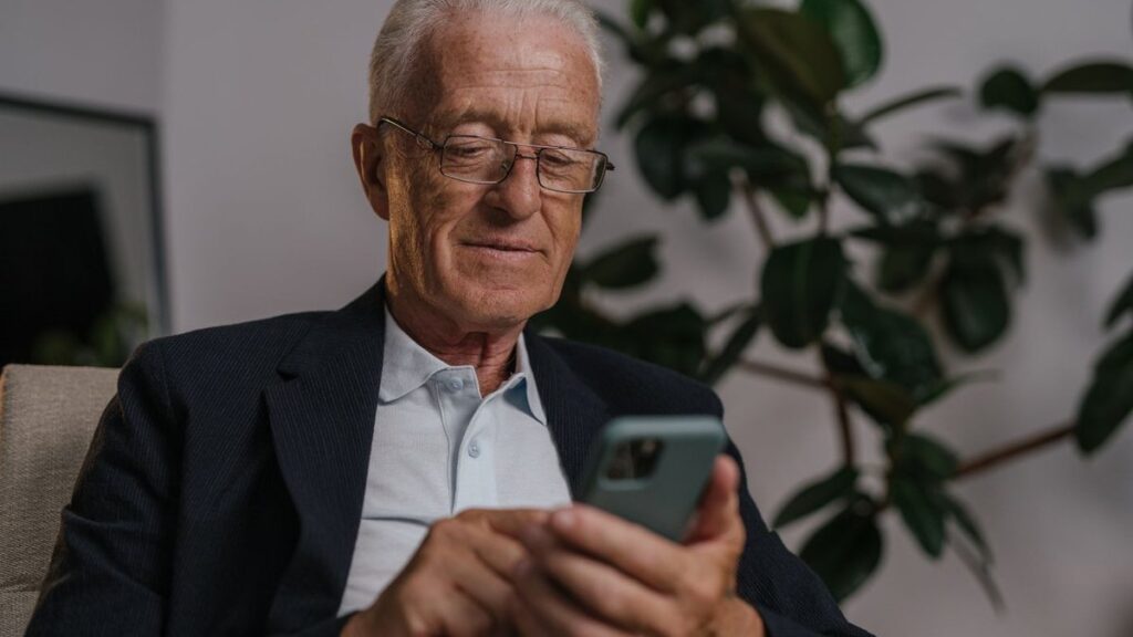 best phone for seniors